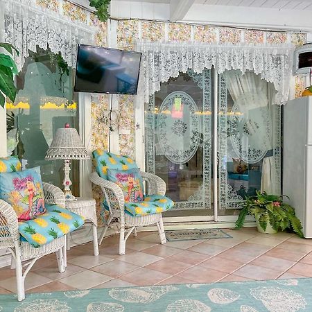 Pams Mermaid House With Riverfront Yard And Lanai! Apartment Weeki Wachee Luaran gambar