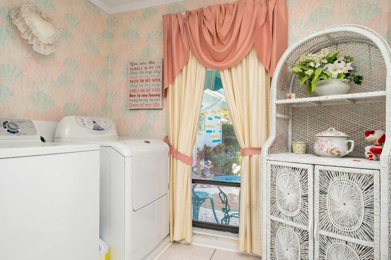 Pams Mermaid House With Riverfront Yard And Lanai! Apartment Weeki Wachee Luaran gambar